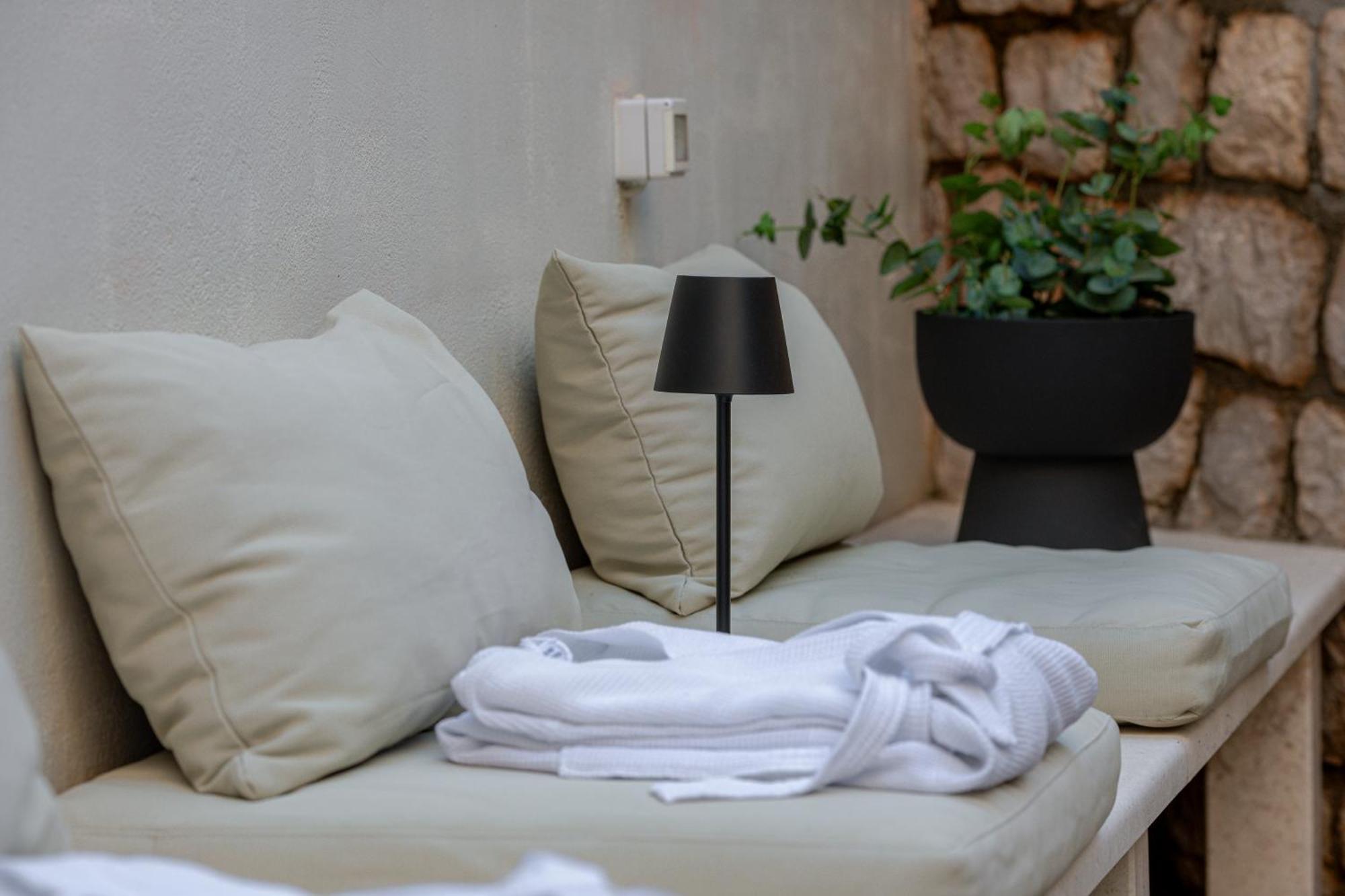 Apartment Barbara With Private Pool Dubrovnik Exterior photo